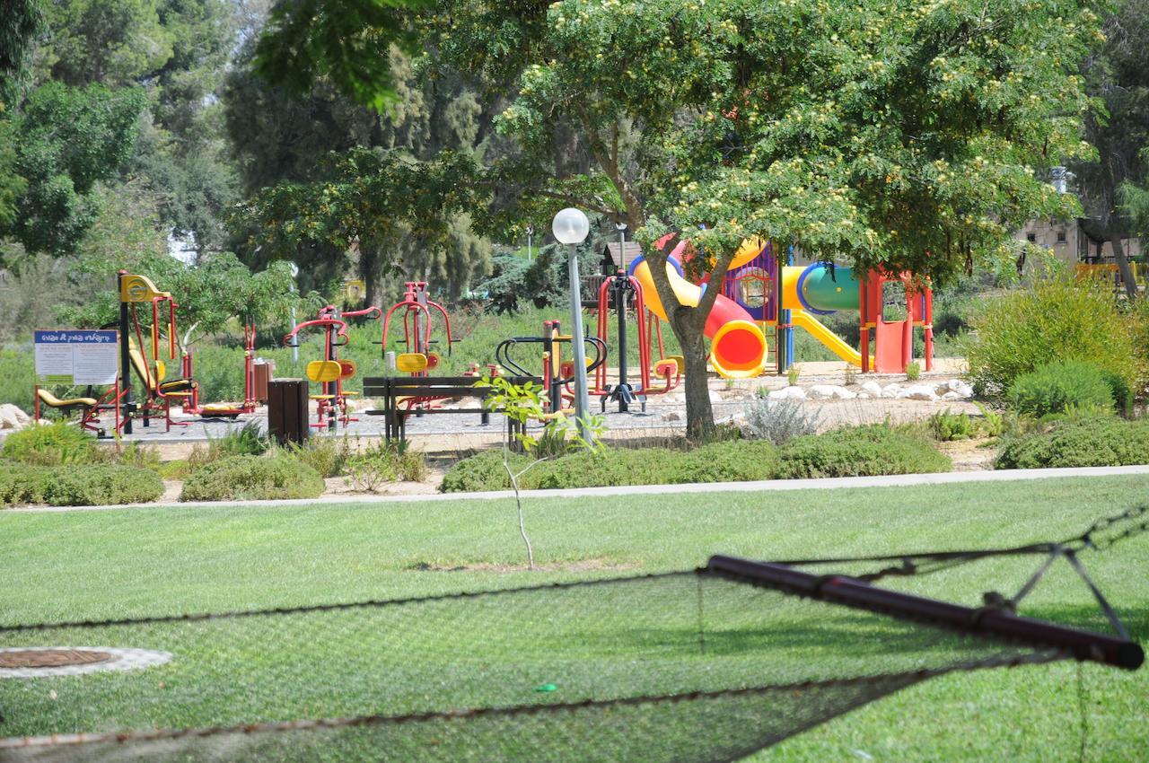 Gvulot - Kibbutz Experience Villa Gevulot ภายนอก รูปภาพ
