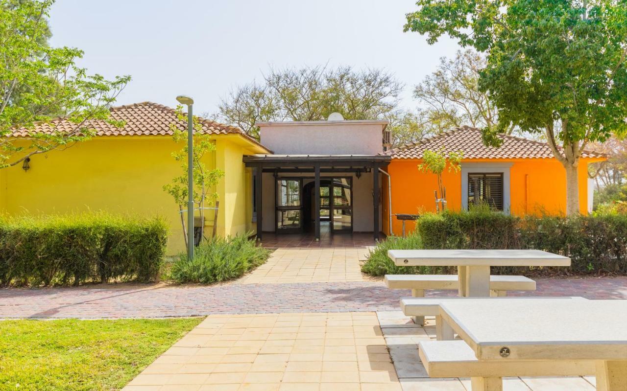 Gvulot - Kibbutz Experience Villa Gevulot ภายนอก รูปภาพ